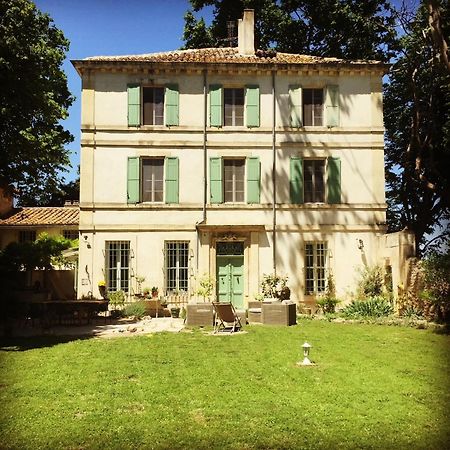 Chateau Cornillon Arles Exteriör bild